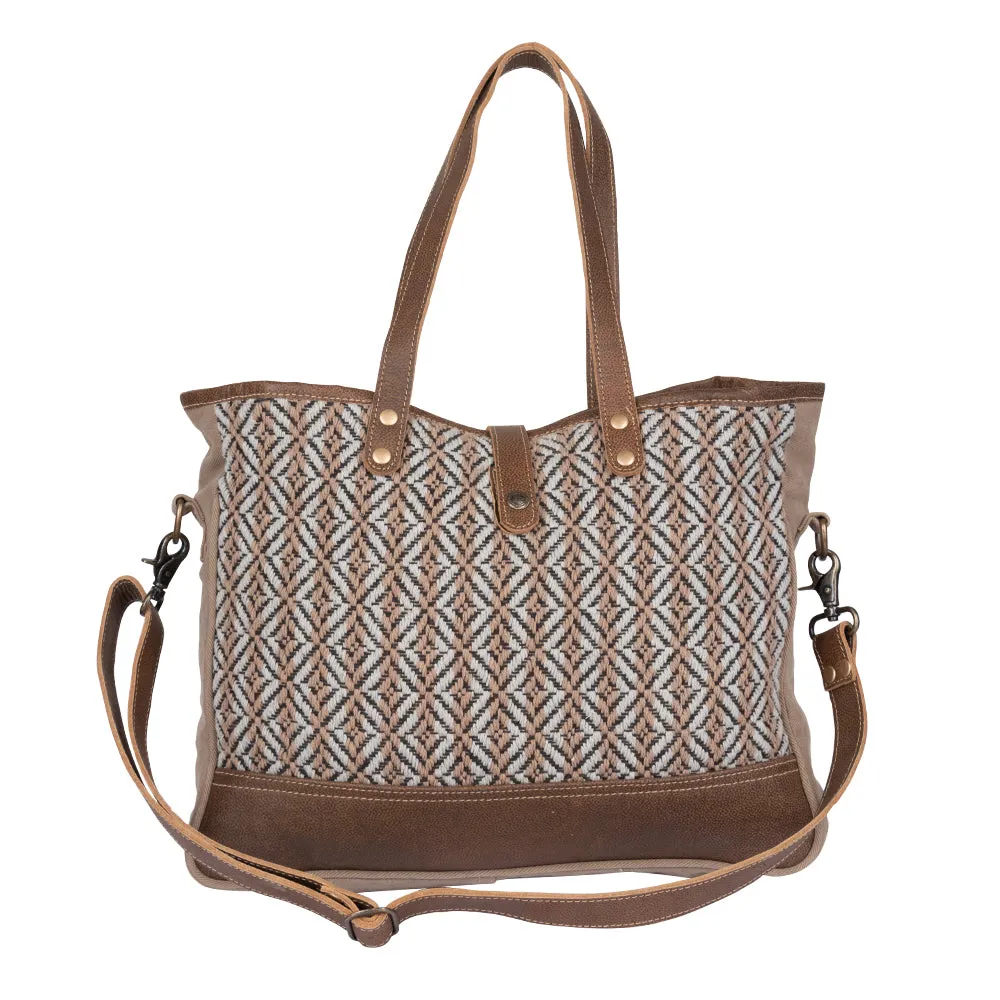 Exquisite Move Weekender Bag
