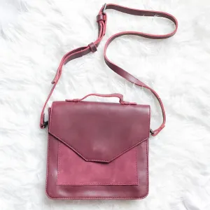 Fashionable Burgundy Crossbody Bag