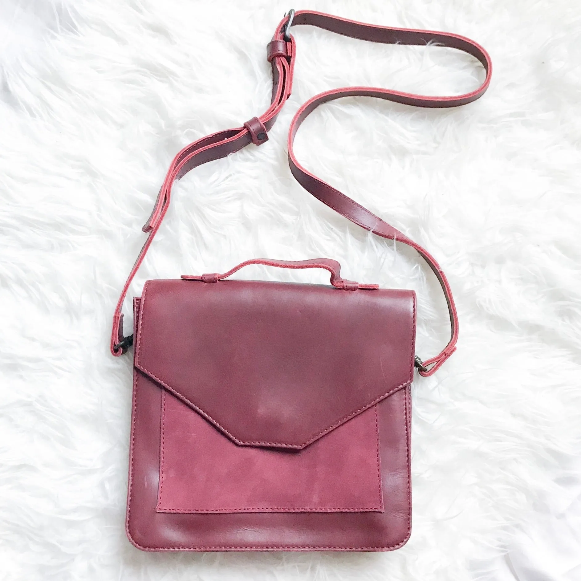 Fashionable Burgundy Crossbody Bag