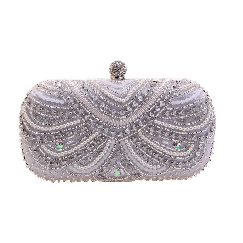 Midnight Opulence: Find Luxury in an Evening Clutch
